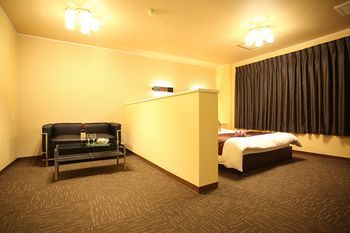 Hotel Swing Kobe (Adults Only) מראה חיצוני תמונה